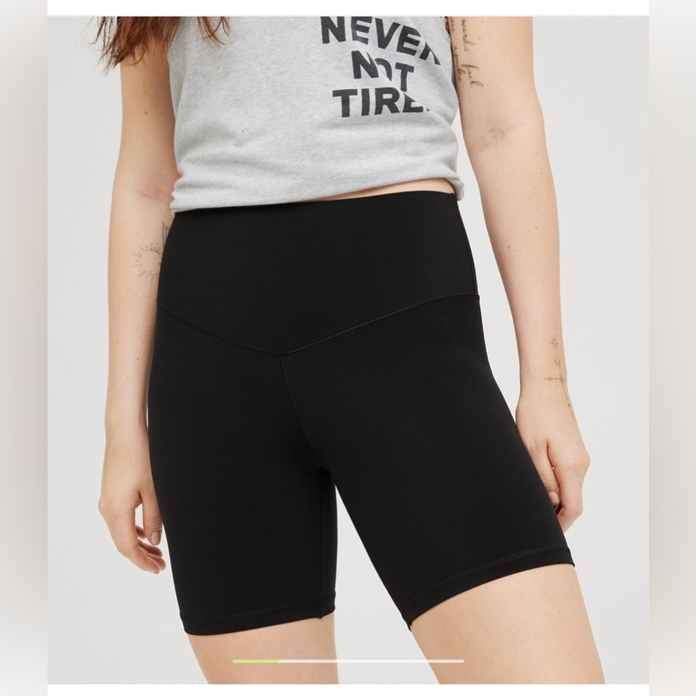 Offline by Aerie Real Me 7” Bike Short